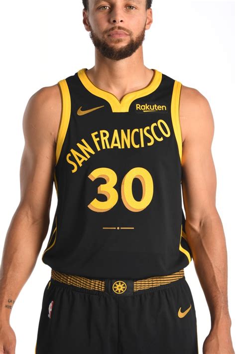 Warriors debut “City Edition” jersey and court honoring iconic San Francisco symbol